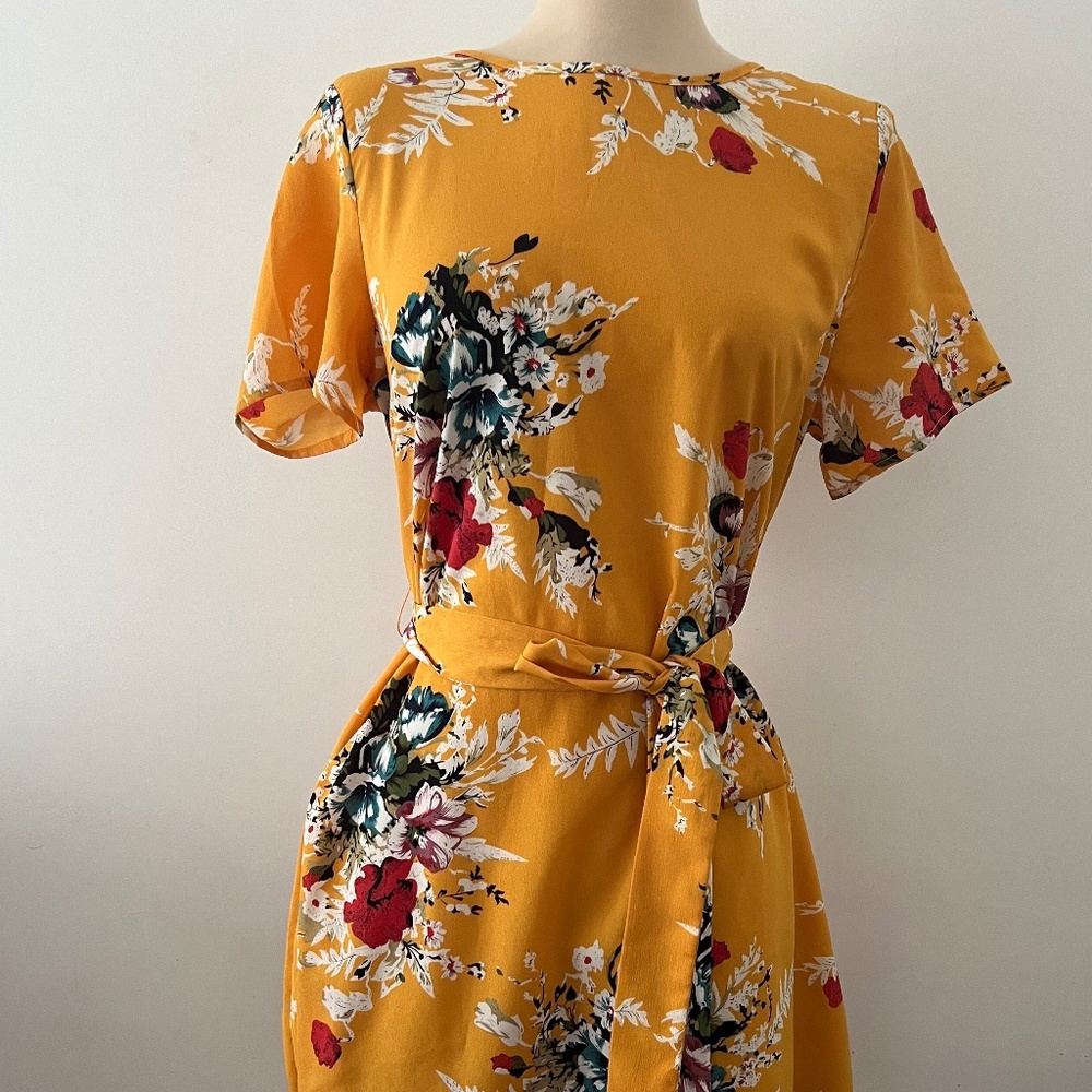 SHEIN dress size S Yellow - Picture 3 of 7